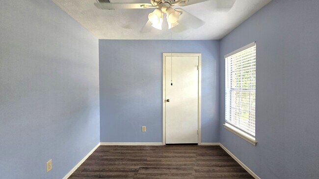 Building Photo - 3334 Birch Creek Dr