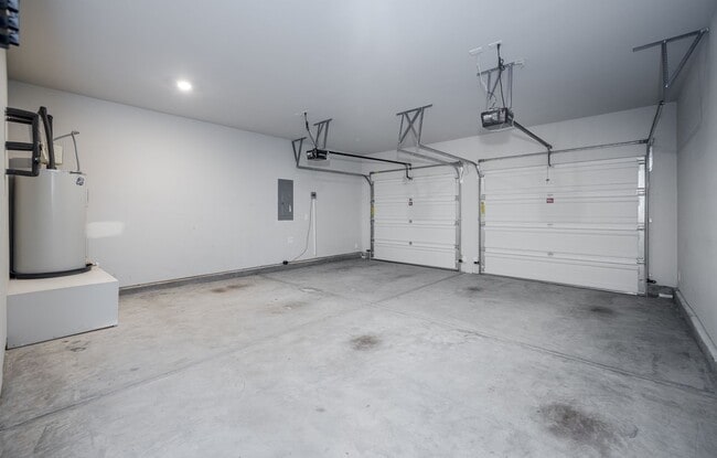 Building Photo - 1016 Sherwood Ln