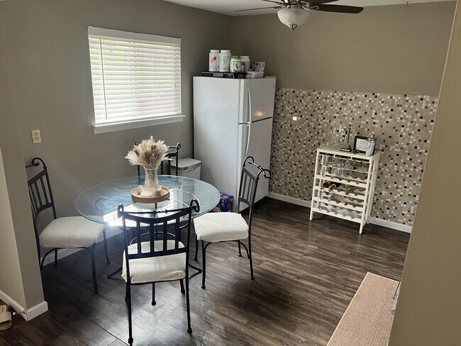 Building Photo - 17 North Dr