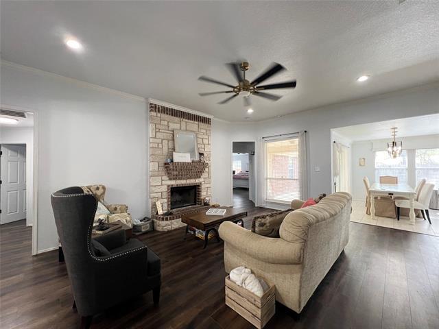 Building Photo - 717 Ridgehill Dr