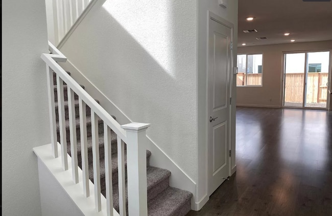Building Photo - Lovely Natomas Home for Rent - Coming Soon July 1!