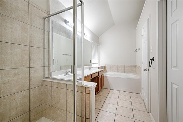 Building Photo - 12519 Hawk Creek Dr