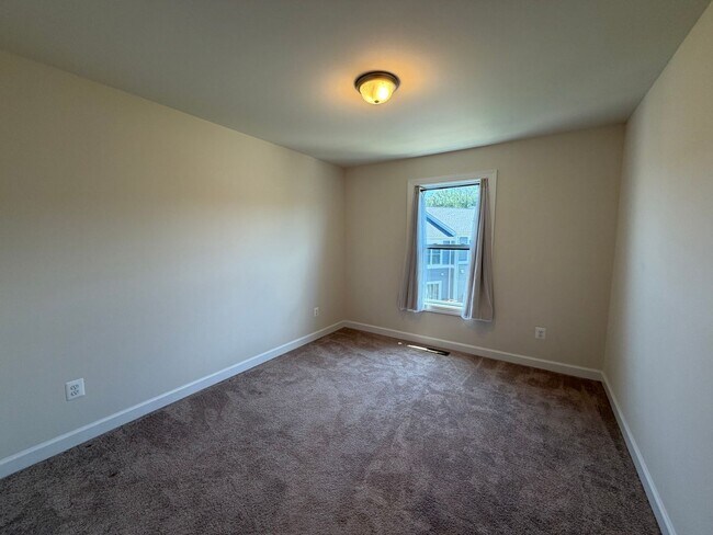 Building Photo - 3155 Horizon Rd