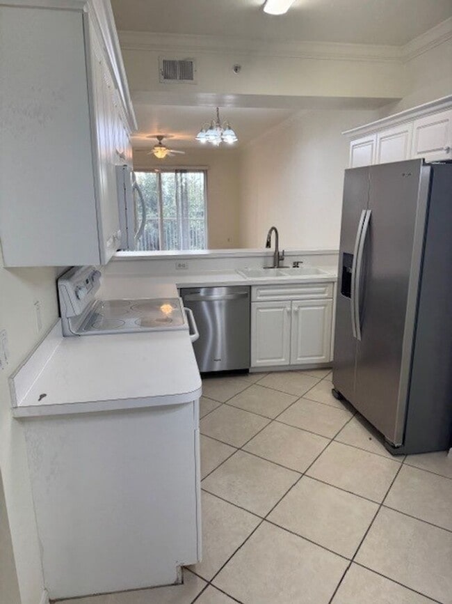 Building Photo - Osprey Cove 2/2-