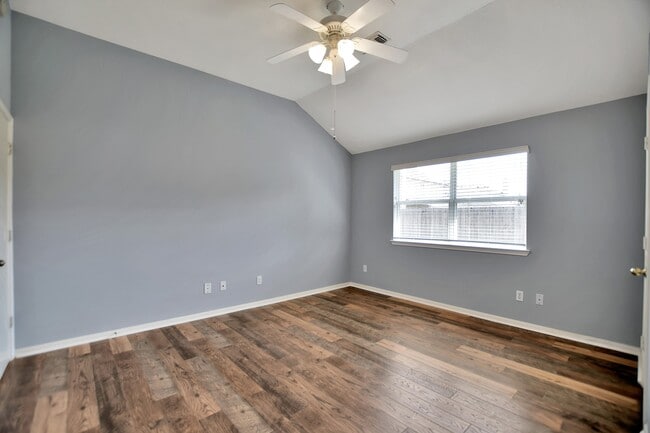 Building Photo - 18234 Drum Heller Ln