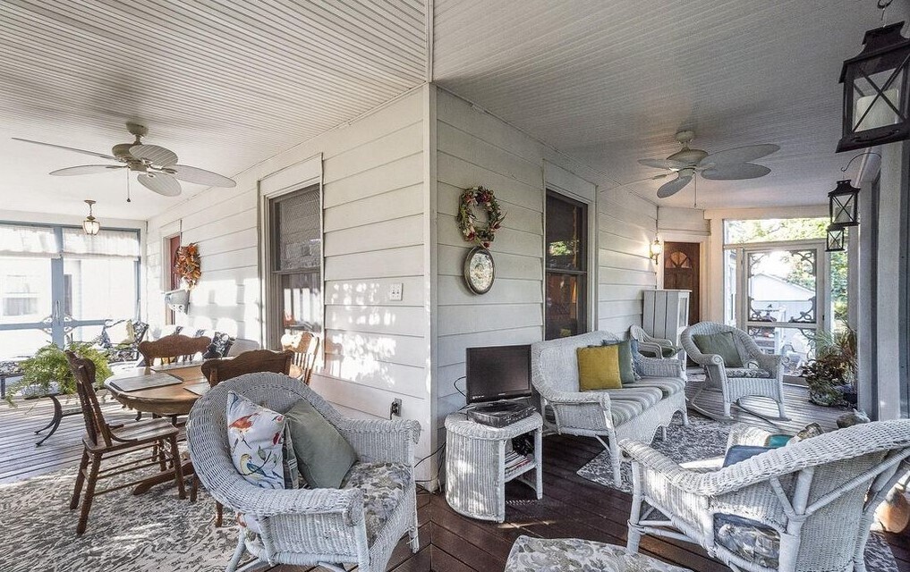 Building Photo - 105 Dickinson Rd