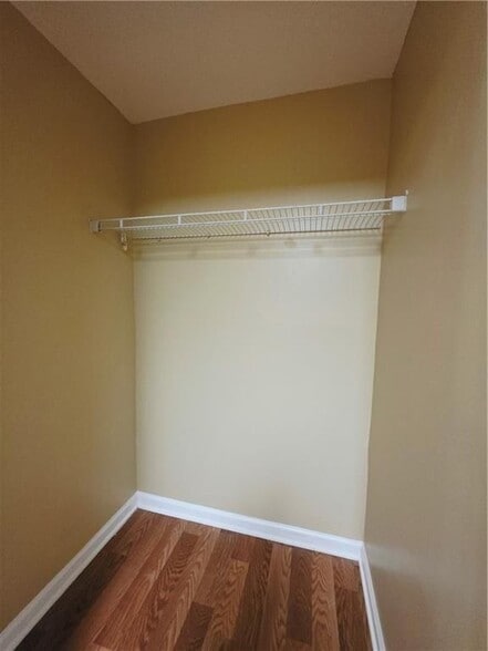 Building Photo - 186 S Red Oak Way