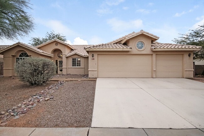 Building Photo - 8915 N Veridian Dr