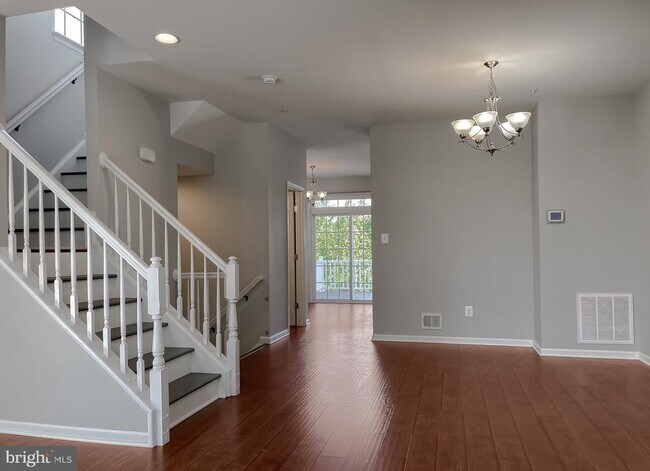 Building Photo - 23117 Primrose Wy