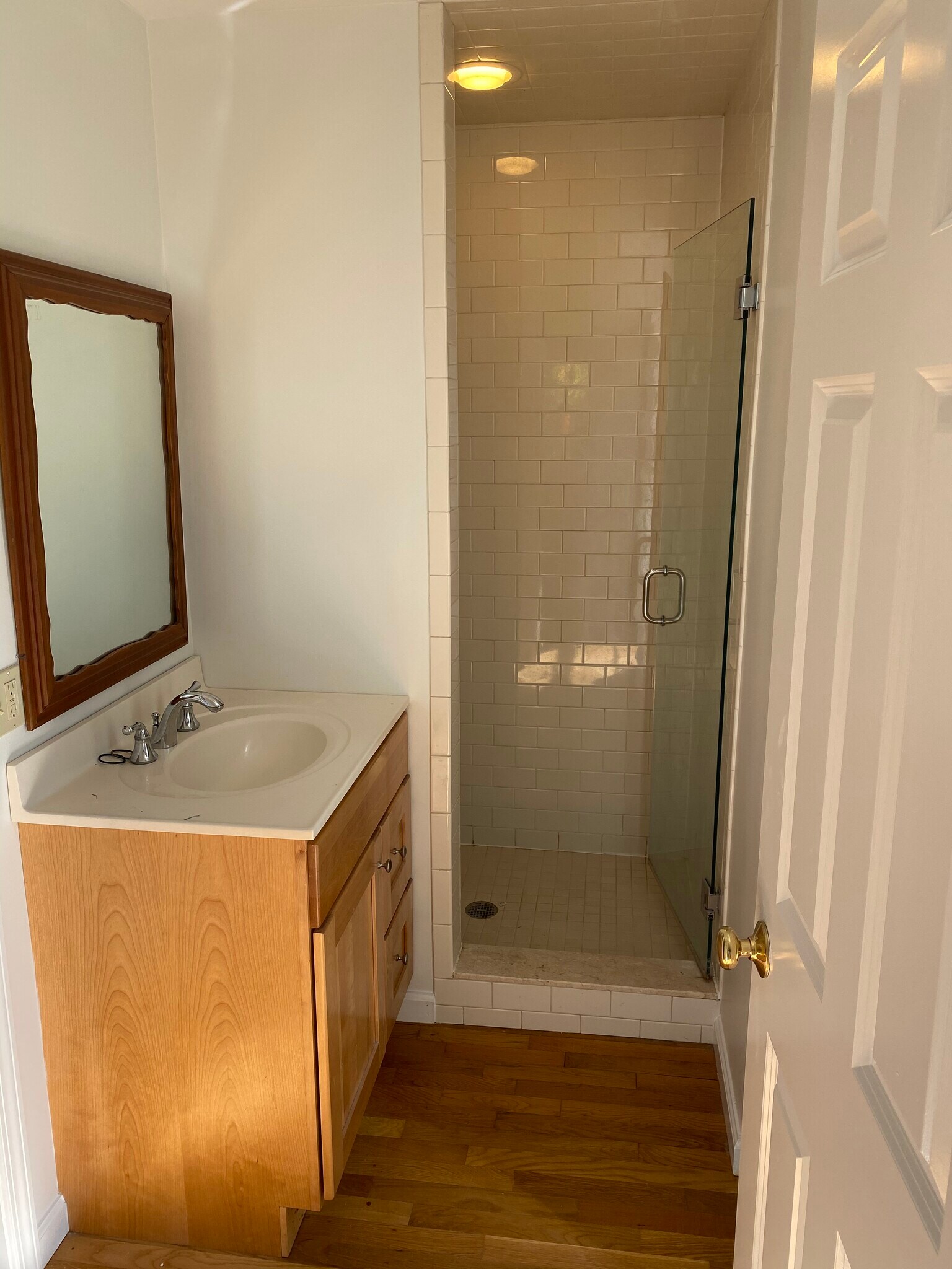 Bathroom - 7 Greenfield Ave