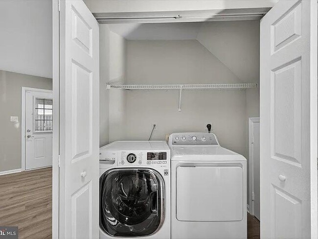 Building Photo - 22989 Whitehall Terrace