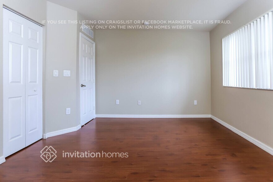 Building Photo - 12600 SW 50th Ct