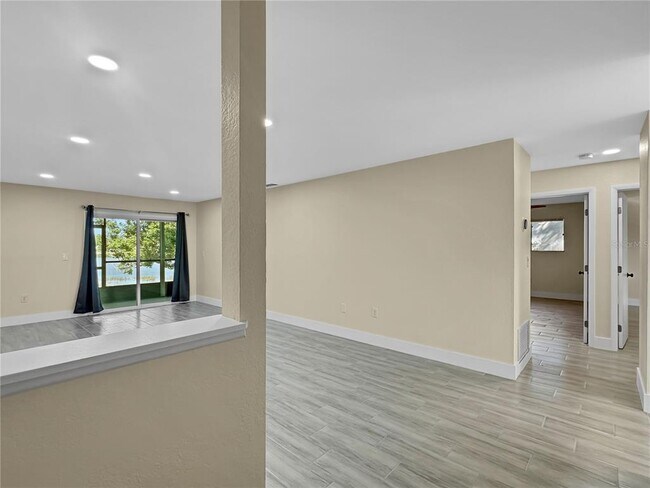 Building Photo - 4126 Plantation Cove Dr