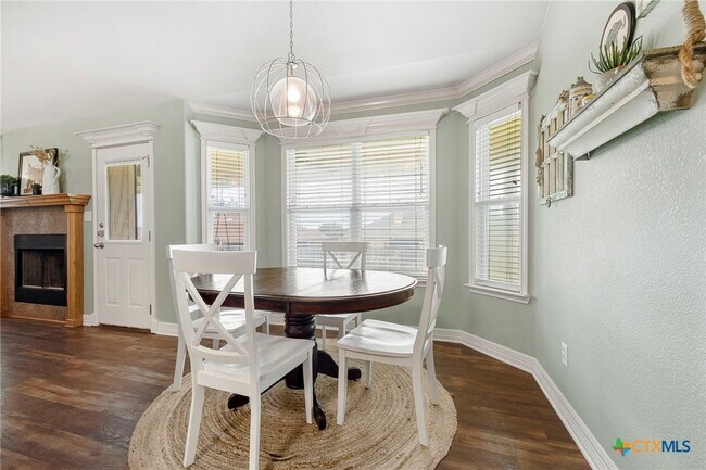 Building Photo - 4704 Bear River Trl