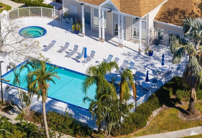 Building Photo - 850 S Tamiami Trl