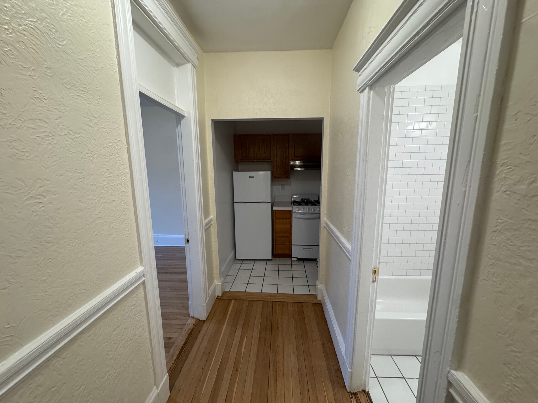 Building Photo - 1127 Commonwealth Ave