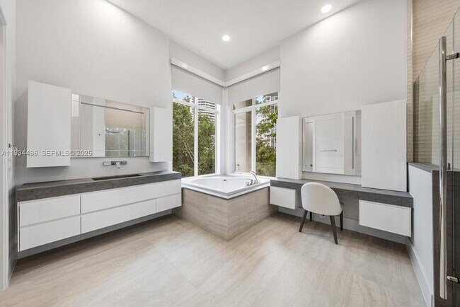 Building Photo - 3912 Island Estates Dr