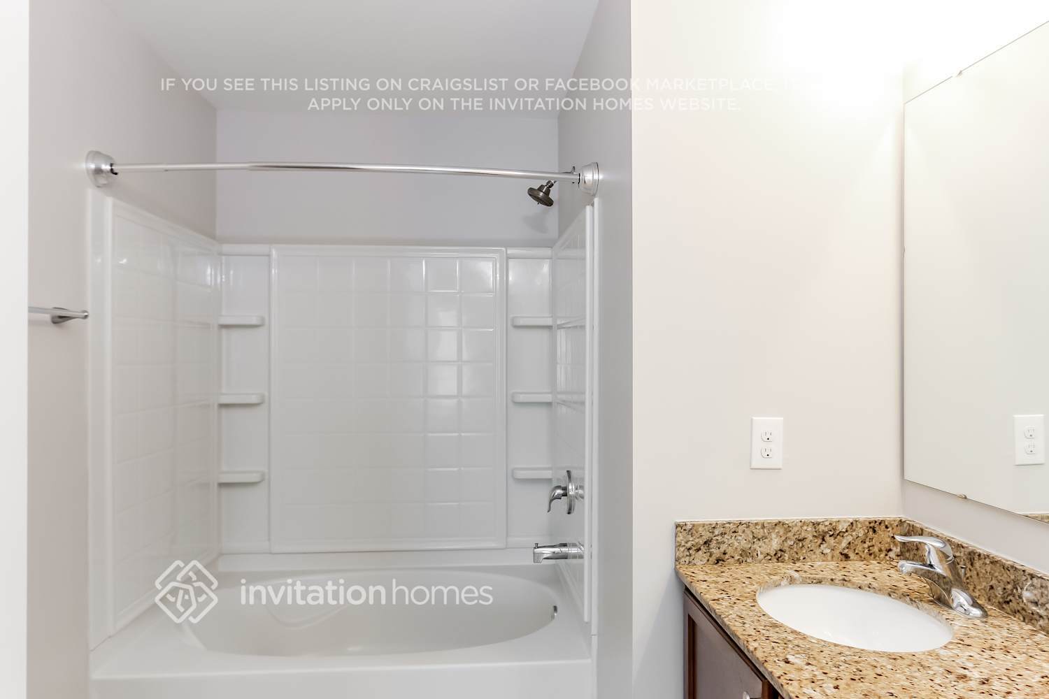 Building Photo - 14230 Lake Crossing Dr