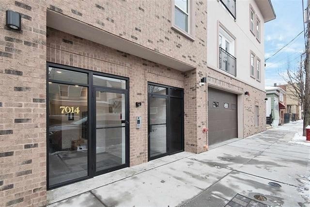 Building Photo - 7014 Jackson St