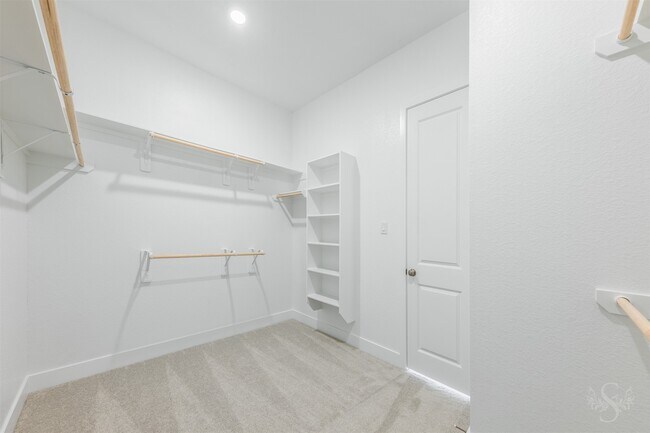 Building Photo - 31607 Brown Fern Dr