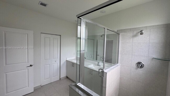 Building Photo - 227 SW 159th Ter