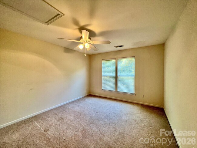 Building Photo - 10707 Fred Gutt Dr