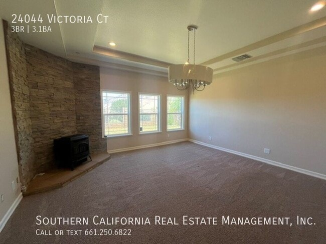 Building Photo - 24044 Victoria Ct