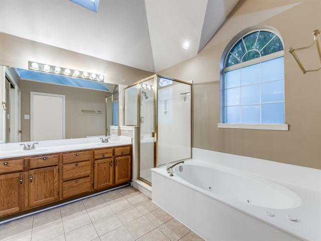 Building Photo - 7892 Tournament Rd