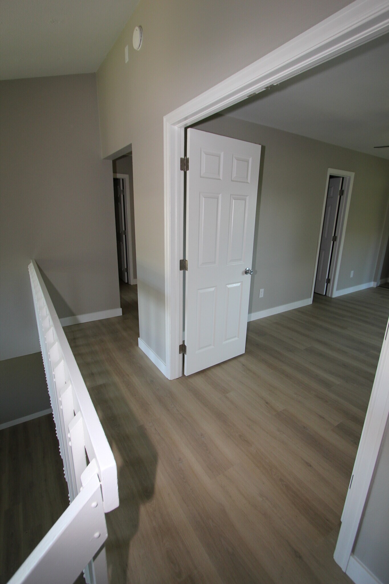 Building Photo - 1030 Magic Lamp Way