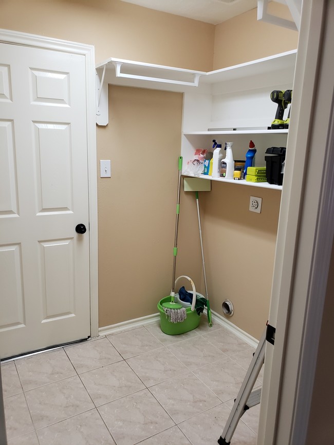 Building Photo - 126 W Russet Grove Cir