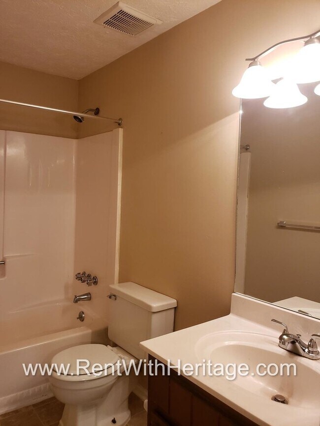 Building Photo - 4832 Timber Ridge Dr