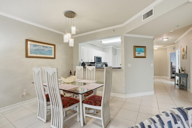 Building Photo - 7831 Regal Heron Cir