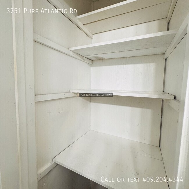 Building Photo - 3751 Pure Atlantic Rd