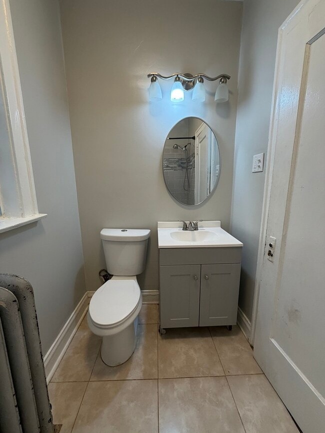 Building Photo - 7819 S Cornell Ave