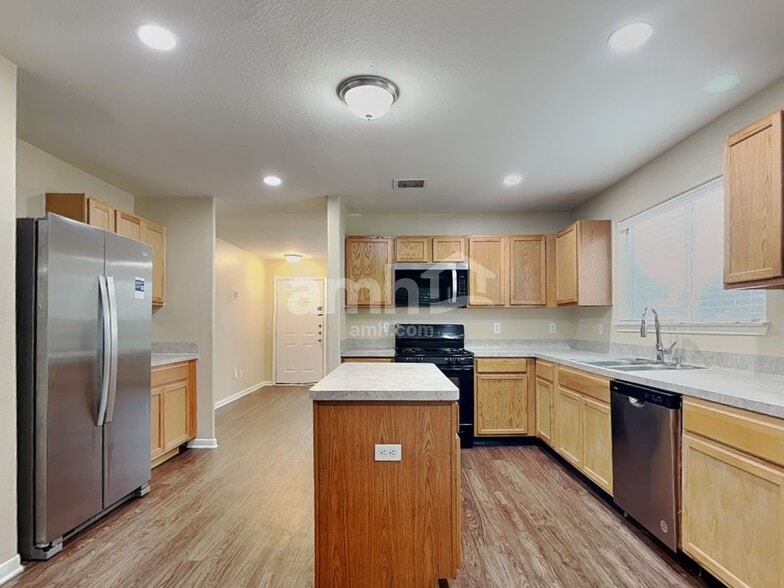 Building Photo - 8102 Sweetstone Bluff Ln