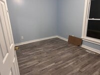 Building Photo - 112-114 Mark Ave