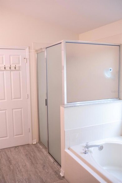 Building Photo - 2577 Oneida Loop