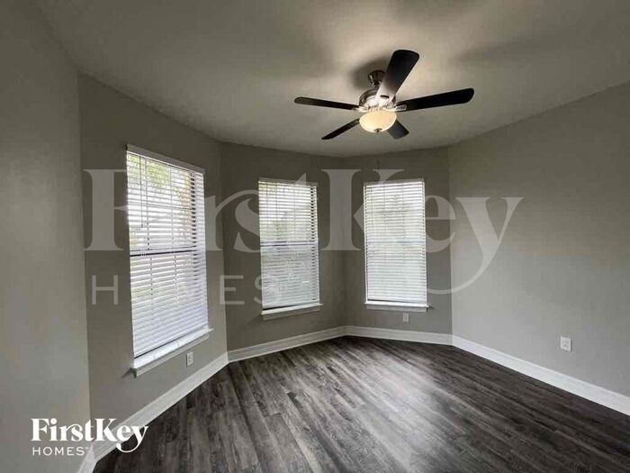 Building Photo - 2535 Marton Oak Blvd
