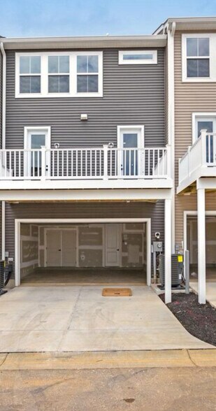 Building Photo - 707 Iron Forge Rd