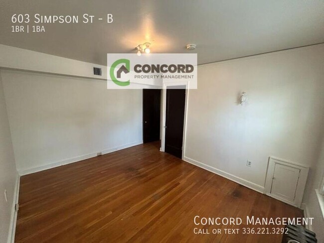 Building Photo - 603 Simpson St