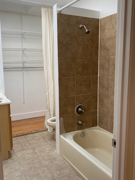 Building Photo - 214 Rhode Island Ave NW