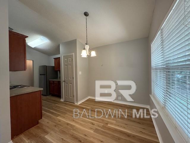 Building Photo - 9839 Hollowbrook Ave