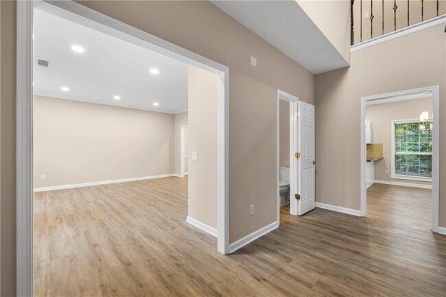 Building Photo - 5705 Cannonero Dr