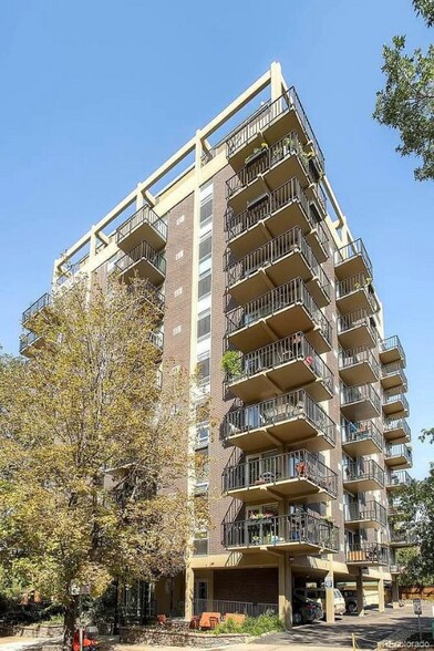 Building Photo - 1150 Vine St