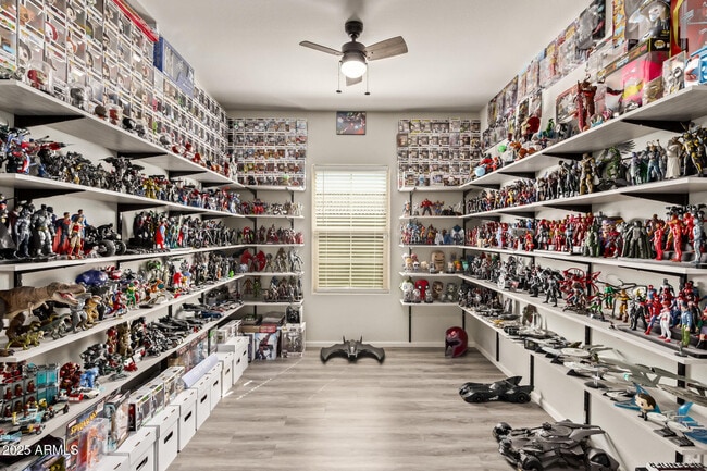 Building Photo - 11204 W Mobile Ln