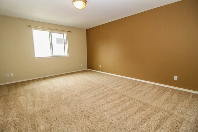 Building Photo - 2303 195th Pl SE