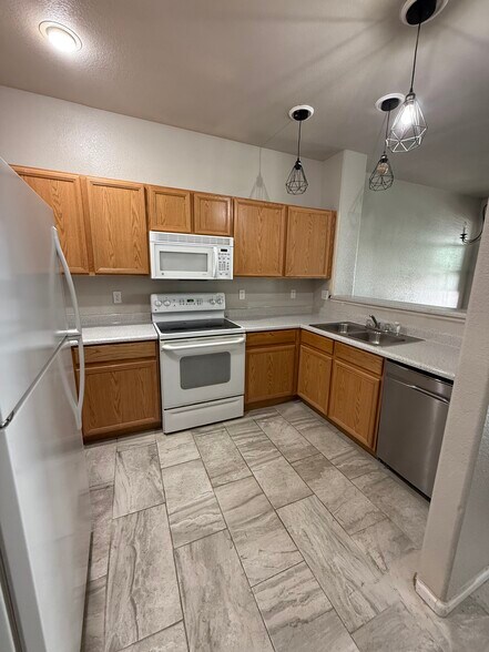 Building Photo - 6191 Sierra Grande Pt