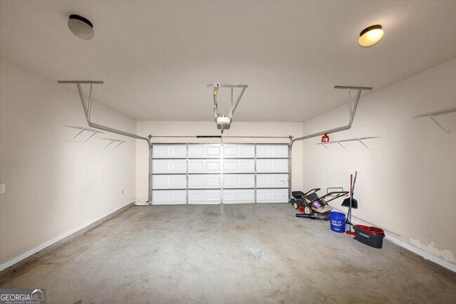 Building Photo - 2375 Walker Dr