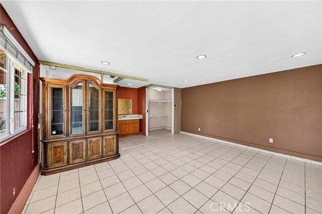 Building Photo - 14621 Dalmatian Ave