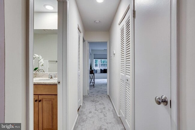 Building Photo - 11116 Beaver Trail Ct